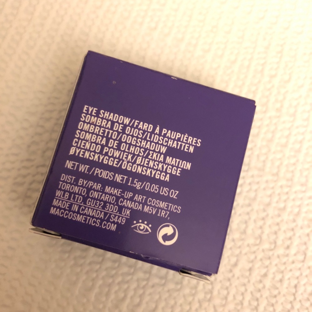 Selena Mac Limited Edition Eye Shadow - Picture 7 of 7